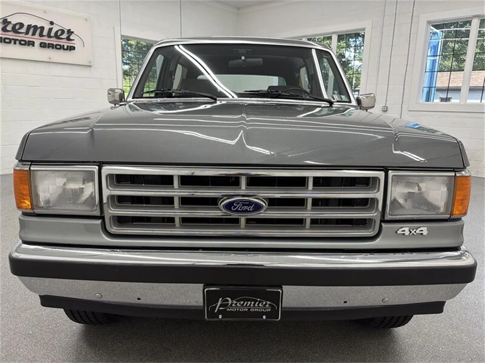 1988 Ford Bronco 4th Gen - Image 2 of 31