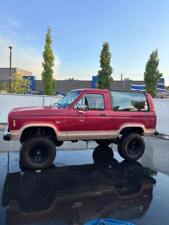 1988 Ford Bronco 4th Gen - Image 3 of 8