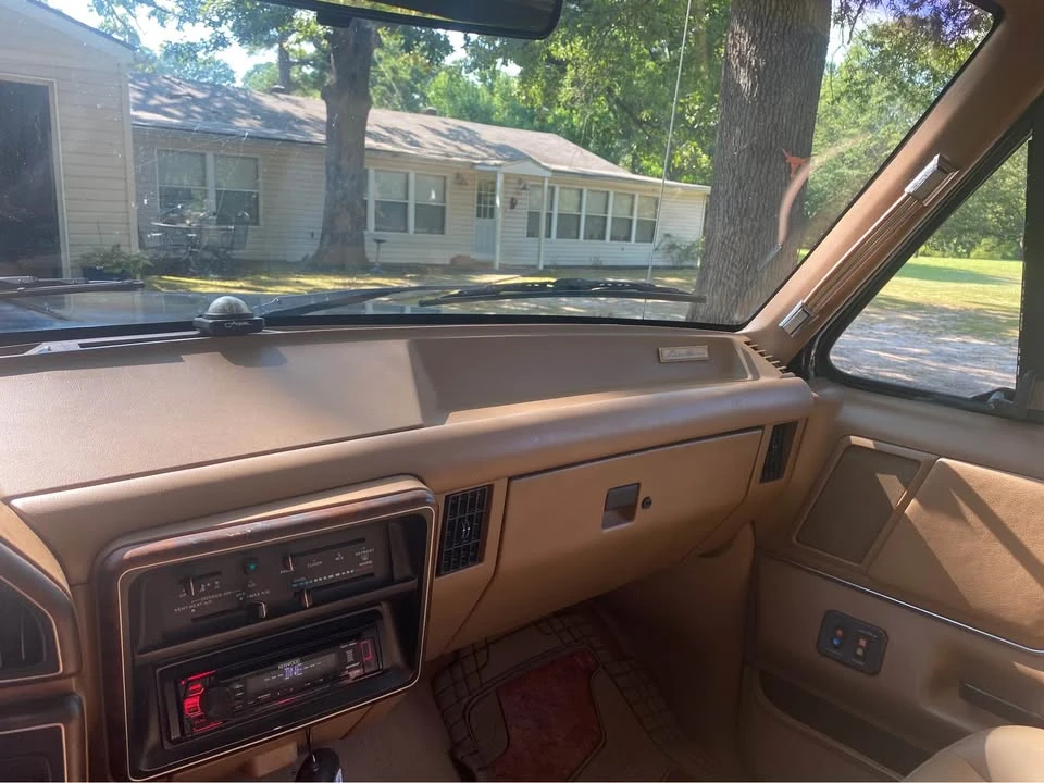 1988 Ford Bronco 4th Gen - Image 17 of 18