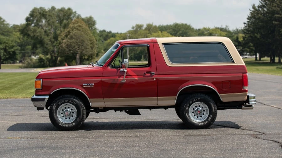 1988 Ford Bronco 4th Gen - Image 2 of 25