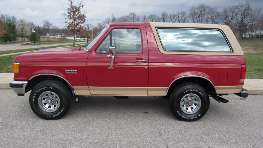 1988 Ford Bronco 4th Gen - Image 2 of 10