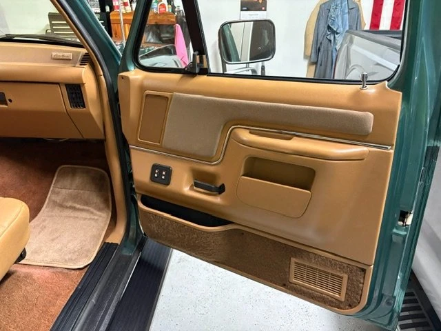 1988 Ford Bronco 4th Gen - Image 10 of 10