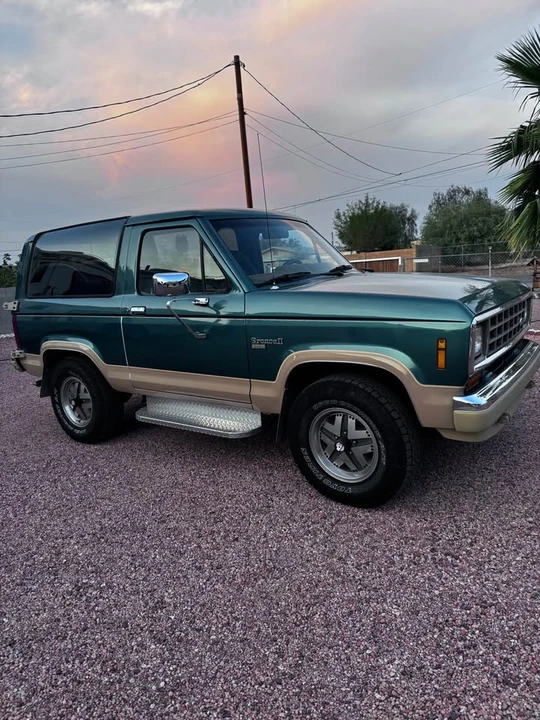 1988 Ford Bronco 4th Gen - Image 2 of 8
