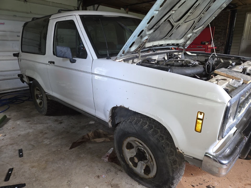 1988 Ford Bronco II - Image 4 of 12
