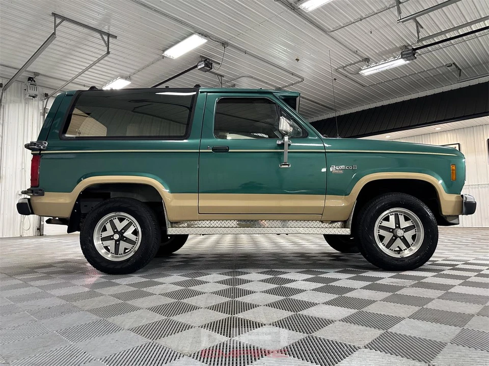 1988 Ford Bronco II - Image 17 of 31