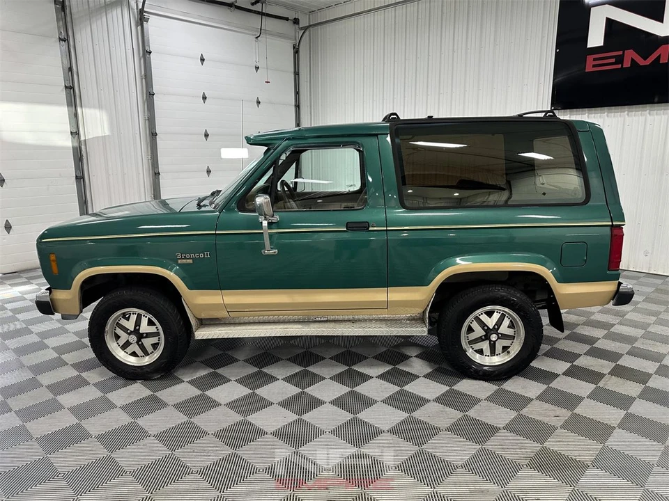 1988 Ford Bronco II - Image 2 of 31