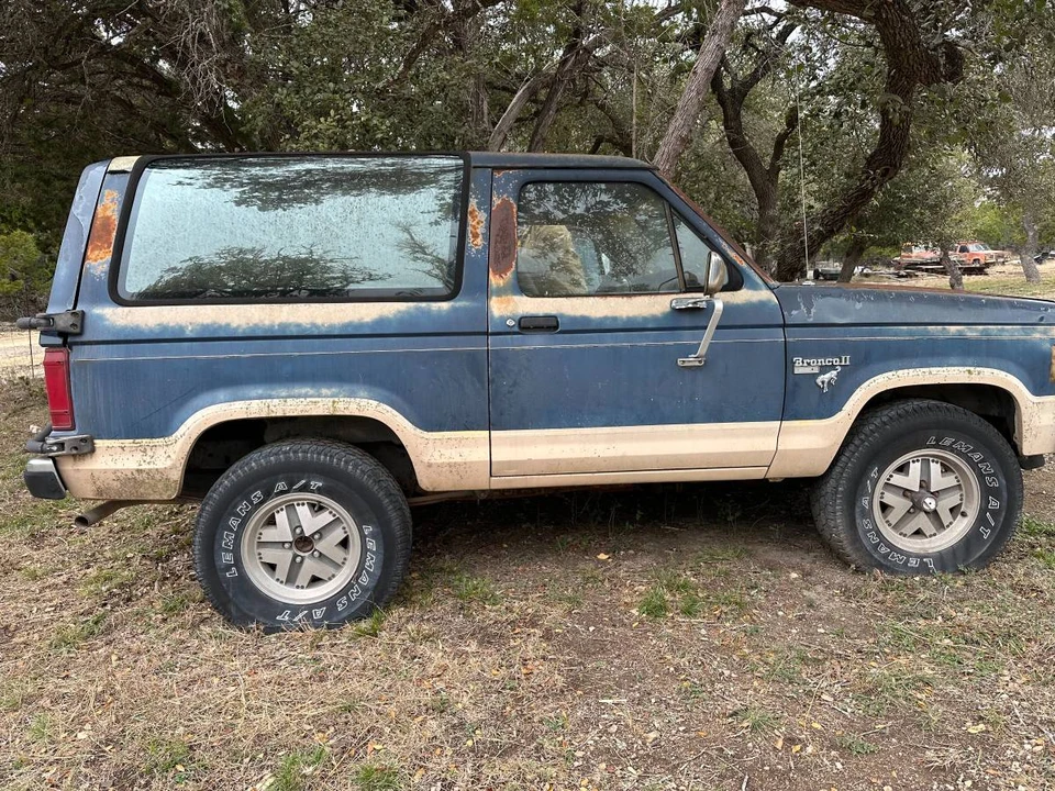 1988 Ford Bronco II - Image 20 of 21