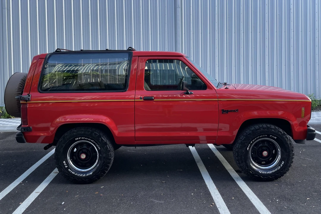 1988 Ford Bronco II - Image 3 of 31