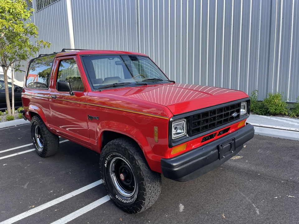 1988 Ford Bronco II - Image 13 of 31