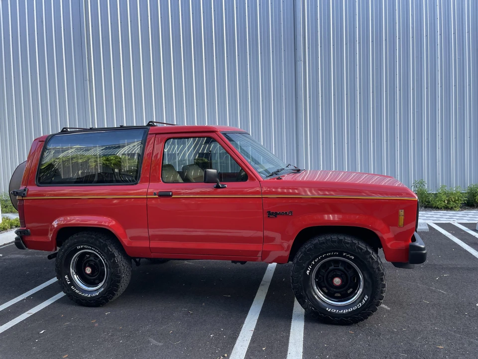 1988 Ford Bronco II - Image 11 of 31
