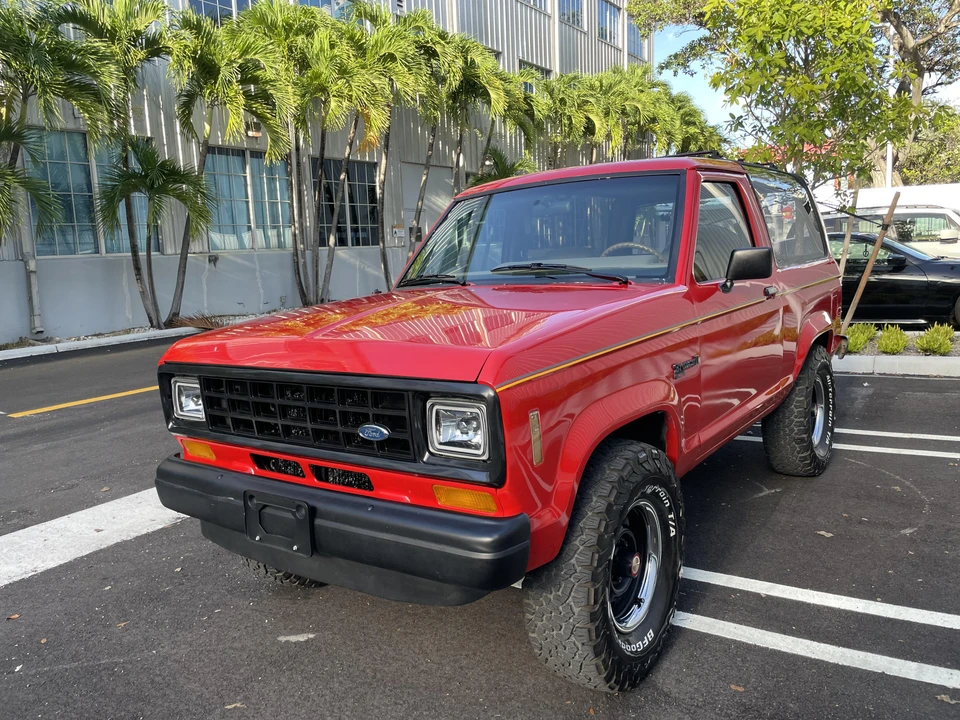 1988 Ford Bronco II - Image 8 of 31