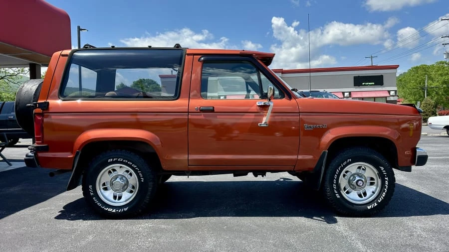 1988 Ford Bronco II - Image 9 of 15
