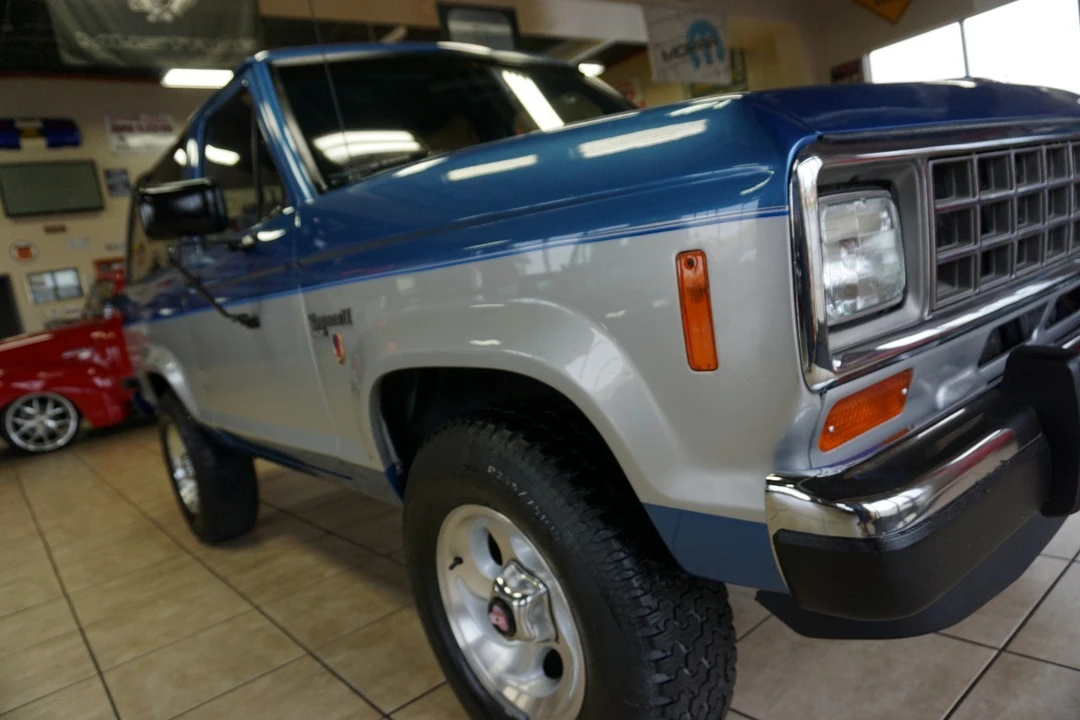 1988 Ford Bronco II - Image 15 of 21