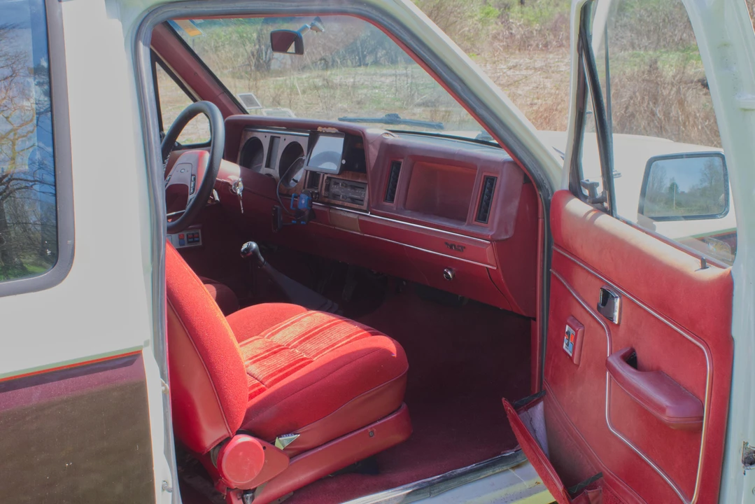 1988 Ford Bronco 4th Gen - Image 29 of 31