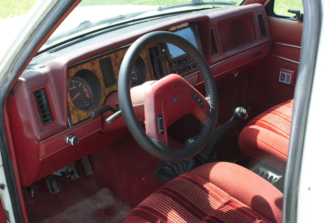 1988 Ford Bronco 4th Gen - Image 24 of 31