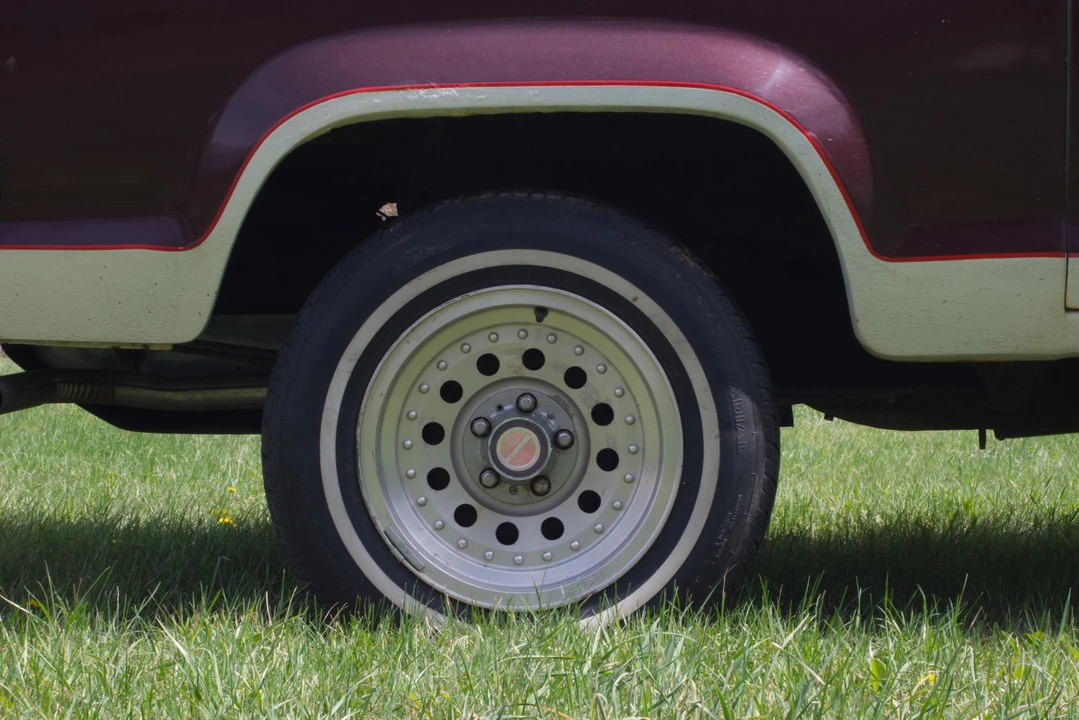 1988 Ford Bronco 4th Gen - Image 15 of 31