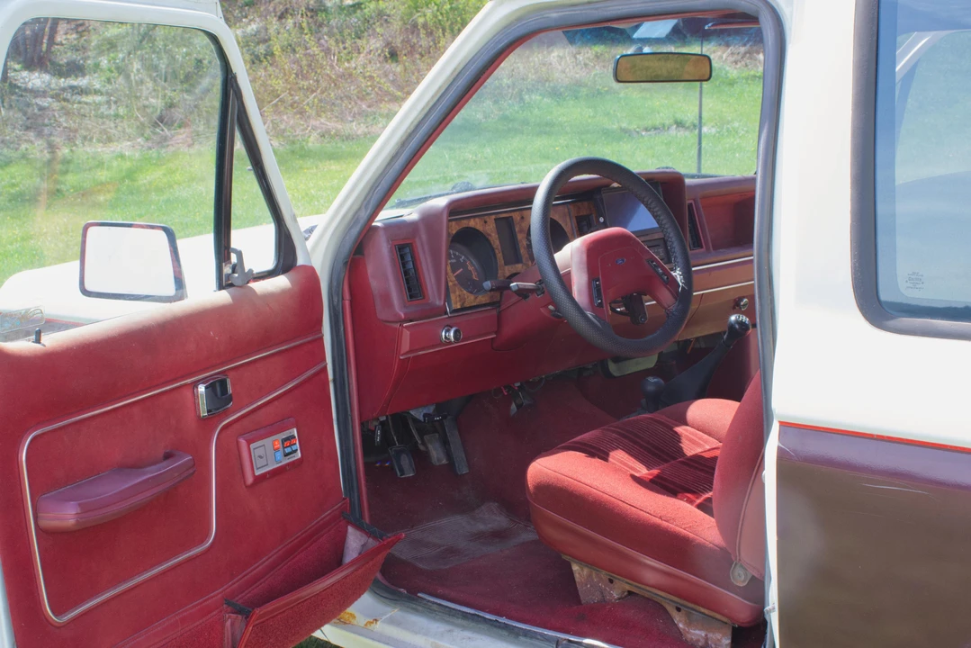 1988 Ford Bronco 4th Gen - Image 23 of 31