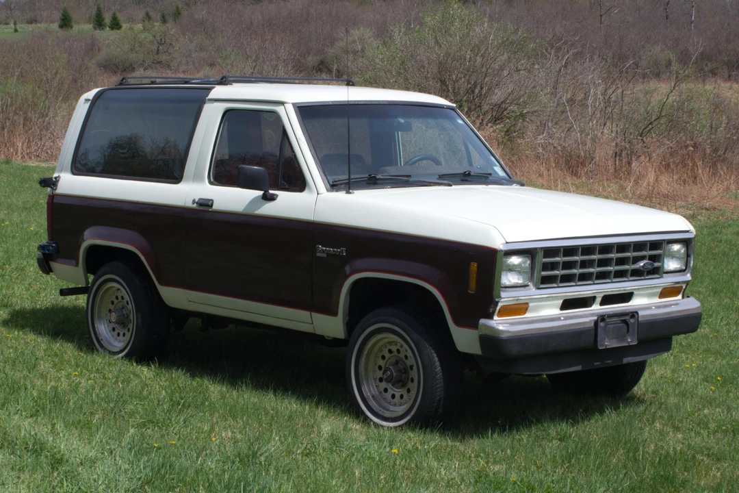 1988 Ford Bronco 4th Gen - Image 2 of 31