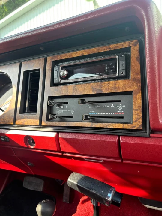 1988 Ford Bronco 4th Gen - Image 10 of 17