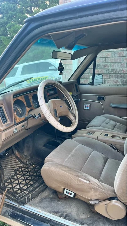 1988 Ford Bronco 4th Gen - Image 5 of 11