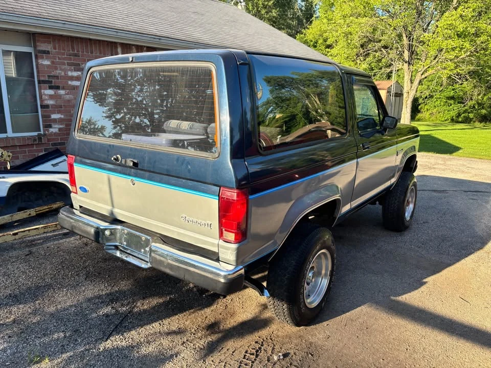 1988 Ford Bronco 4th Gen - Image 3 of 8