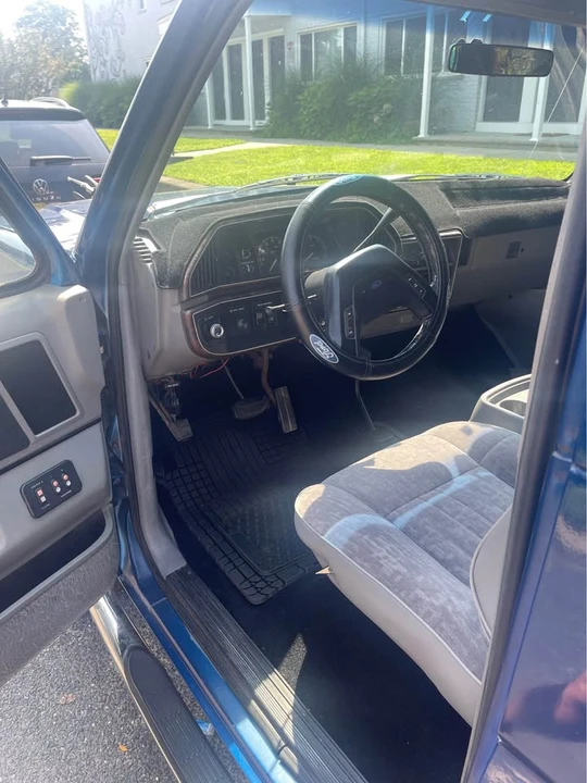 1988 Ford Bronco 4th Gen - Image 9 of 17