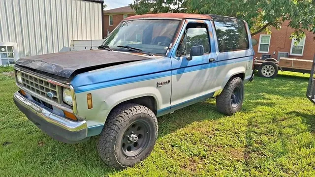 1988 Ford Bronco Sport Utility 2D