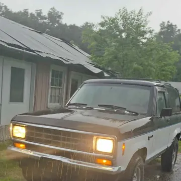 1988 Ford Bronco Sport Utility 2D