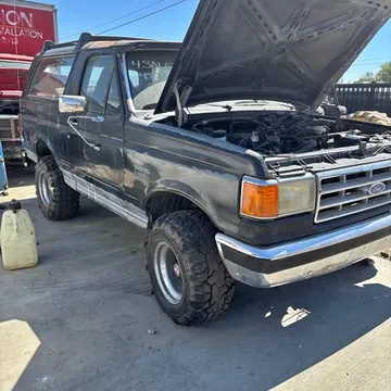 1988 Ford Bronco Sport Utility 2D