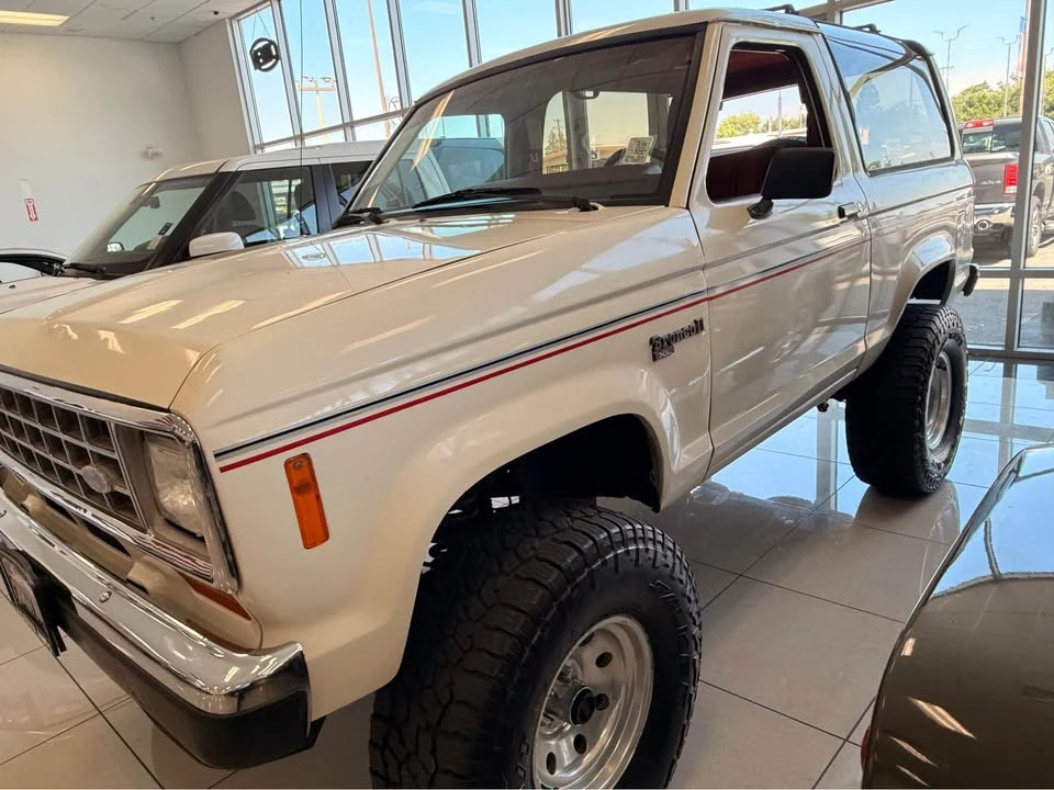 1988 Ford Bronco 4th Gen - Image 3 of 16