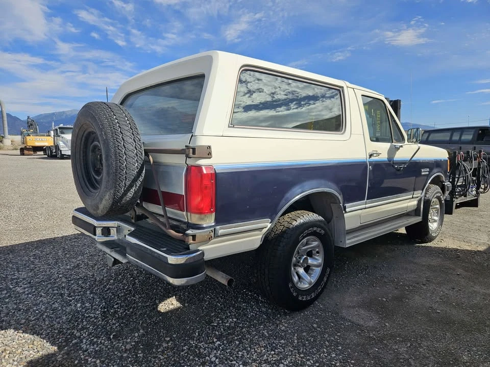 1988 Ford Bronco 4th Gen - Image 2 of 16
