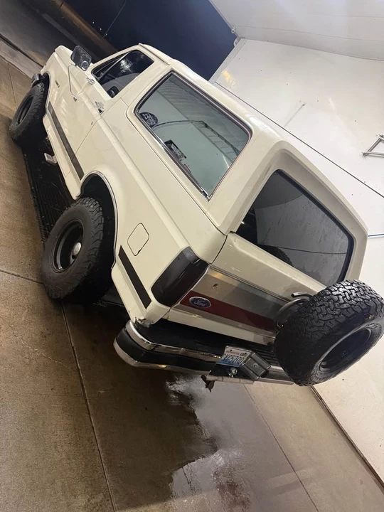 1988 Ford Bronco 4th Gen - Image 4 of 11