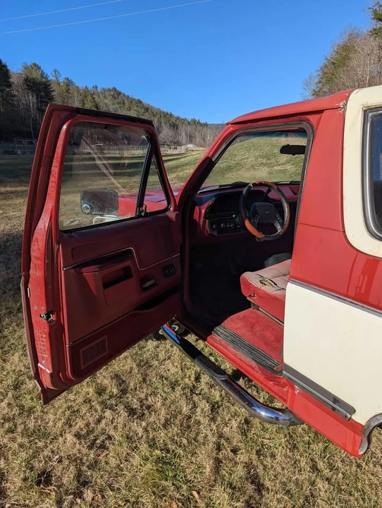 1988 Ford Bronco 4th Gen - Image 2 of 7