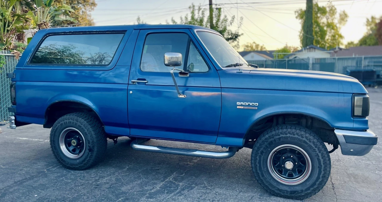 1988 Ford Bronco 4th Gen - Image 2 of 12