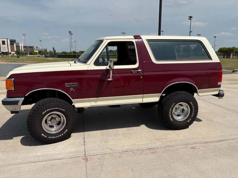 1988 Ford Bronco 4th Gen - Image 2 of 20