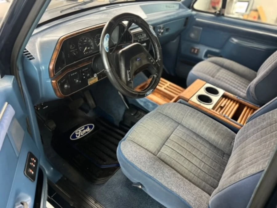 1988 Ford Bronco 4th Gen - Image 25 of 31