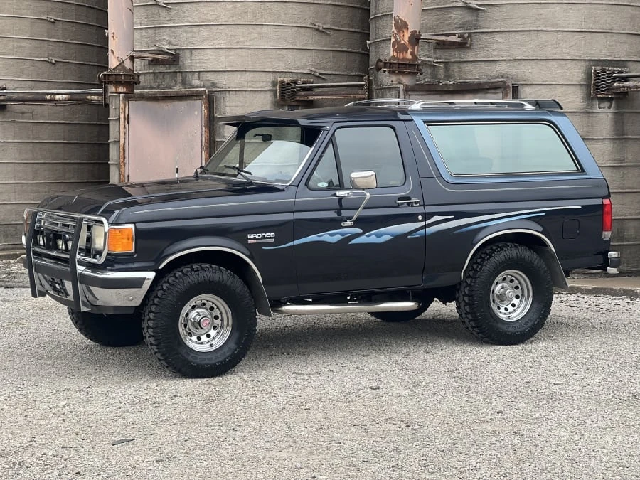 1988 Ford Bronco 4th Gen - Image 16 of 31