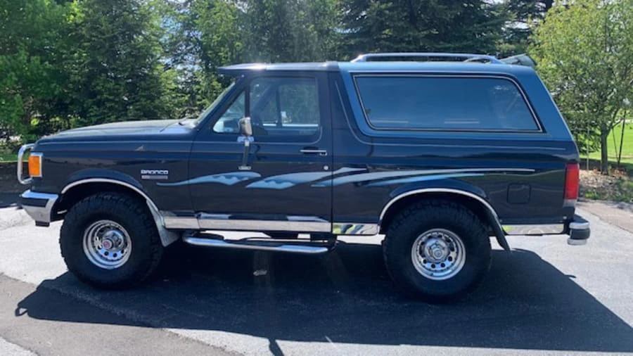1988 Ford Bronco 4th Gen - Image 2 of 11
