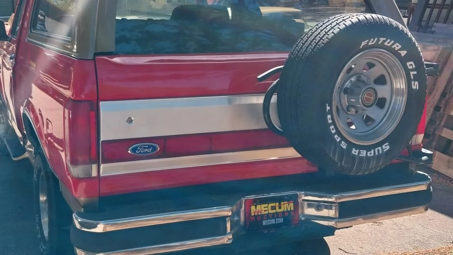 1988 Ford Bronco 4th Gen - Image 2 of 8