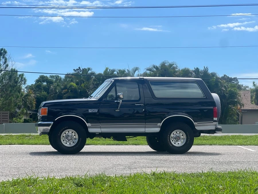 1988 Ford Bronco 4th Gen - Image 2 of 26