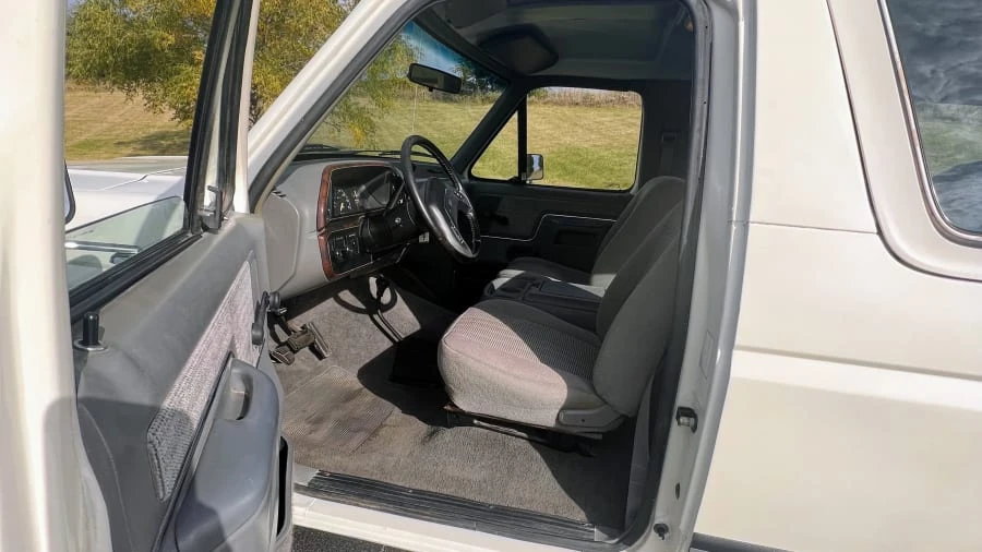 1988 Ford Bronco 4th Gen - Image 4 of 15