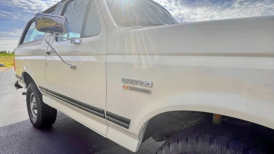 1988 Ford Bronco 4th Gen - Image 11 of 15