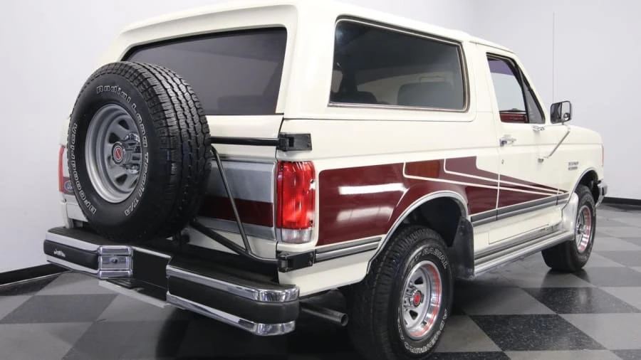 1988 Ford Bronco 4th Gen - Image 3 of 10