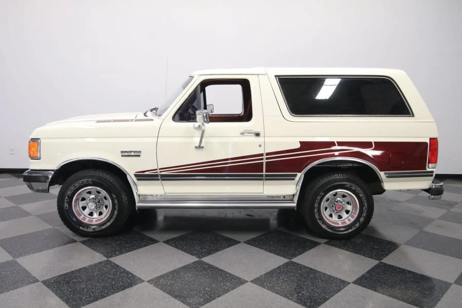 1988 Ford Bronco 4th Gen - Image 2 of 10