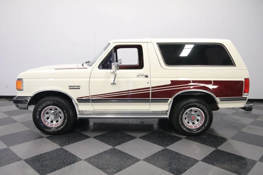 1988 Ford Bronco 4th Gen - Image 2 of 10