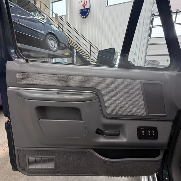 1988 Ford Bronco 4th Gen - Image 16 of 21