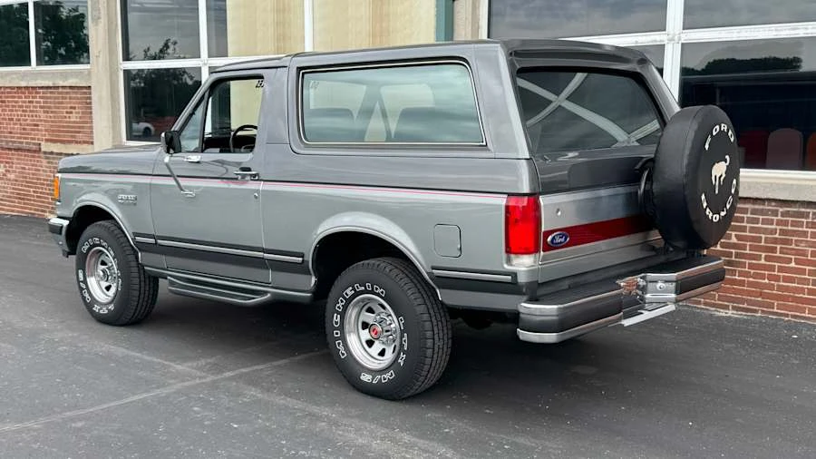 1988 Ford Bronco 4th Gen - Image 3 of 13