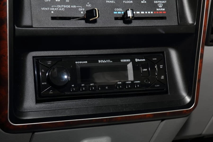 1988 Ford Bronco 4th Gen - Image 21 of 30