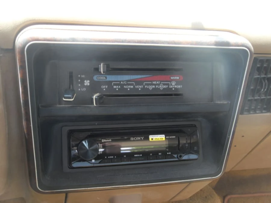 1988 Ford Bronco 4th Gen - Image 9 of 14