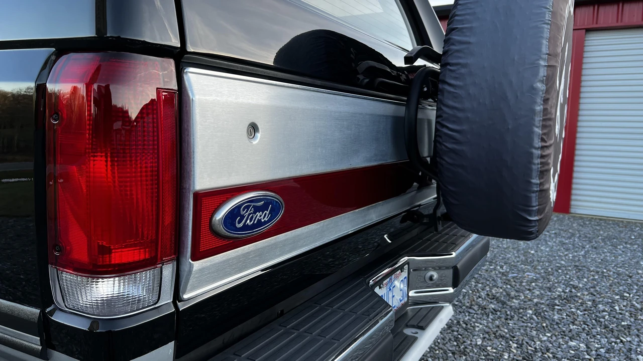 1988 Ford Bronco 4th Gen - Image 25 of 31